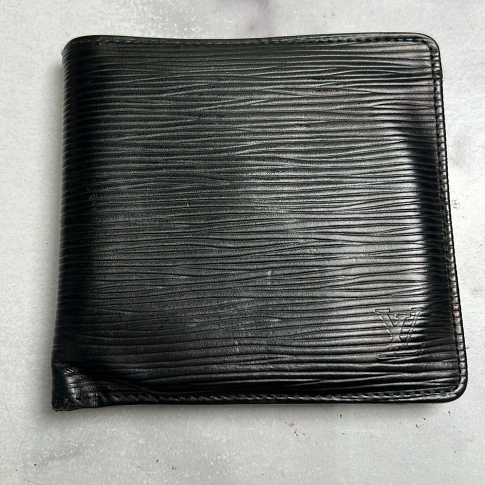 Louis Vuitton Black Epi Leather Bifold Wallet w/COA